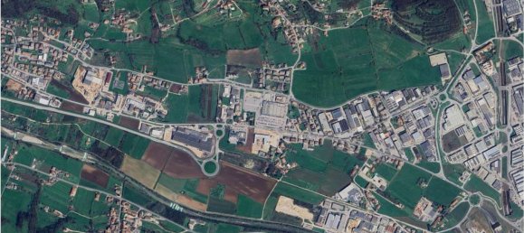 Terreno en Cornedo Vicentino, Italy No. 357549 2