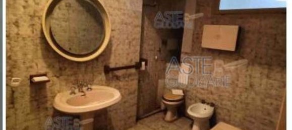 Apartamento de 100 dormitorios en Fabriano, Italy No. 378026 13