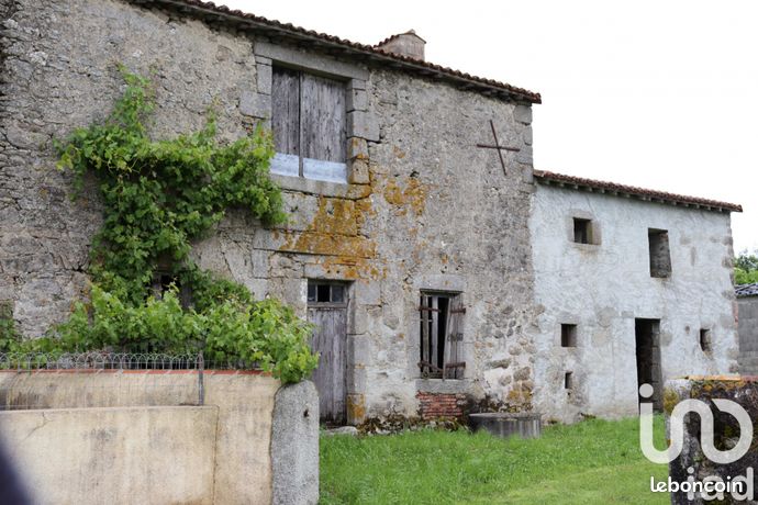 Casa de 1 dormitorio en Neuvy-Bouin, France No. 301898