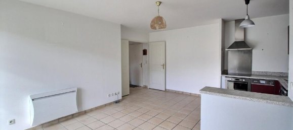 2 غرف نوم شقة في Fontenay-le-Fleury, France رقم 184182 3