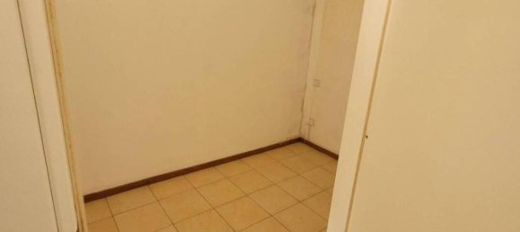 Estudio en Vigevano, Italy No. 32937 6