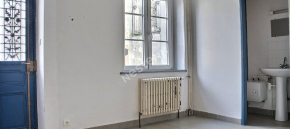 5 bedrooms House in Lacroix-sur-Meuse, France No. 74389 23