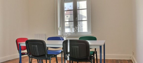 5 bedrooms House in Lacroix-sur-Meuse, France No. 74389 5