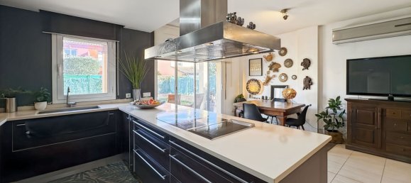 4 غرف نوم منزل في Empuriabrava, Spain رقم 79711 8