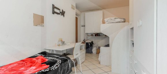 3غرفة شقة في Milan, Italy رقم 242101 10