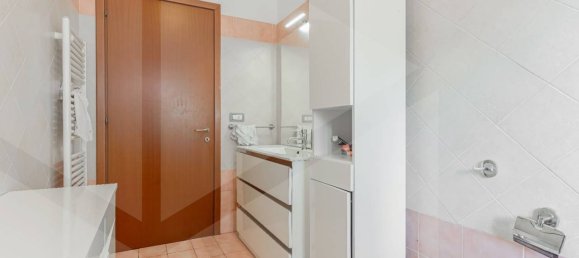 3غرفة شقة في Milan, Italy رقم 242101 14