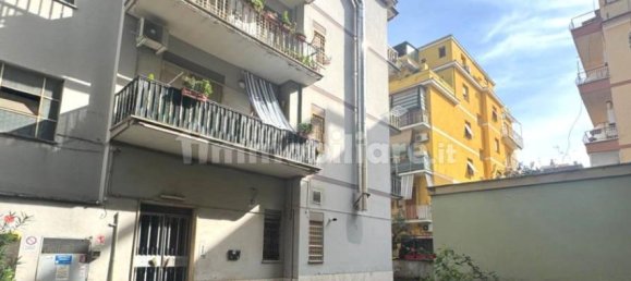 2 bedrooms Apartment in Rome, Italy No. 24636 38