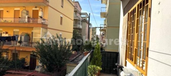 2 bedrooms Apartment in Rome, Italy No. 24636 32