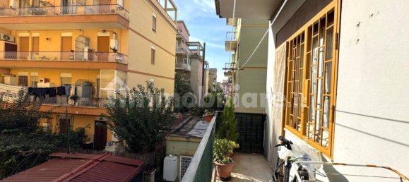 2 bedrooms Apartment in Rome, Italy No. 24636 31
