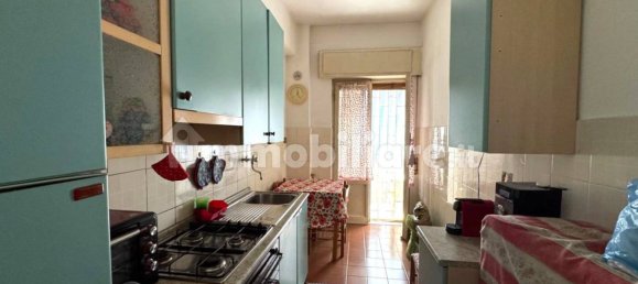 2 bedrooms Apartment in Rome, Italy No. 24636 3
