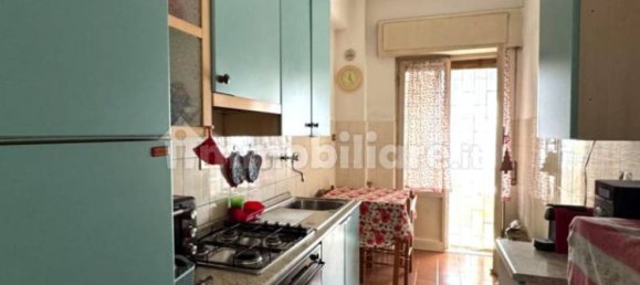 2 bedrooms Apartment in Rome, Italy No. 24636 6