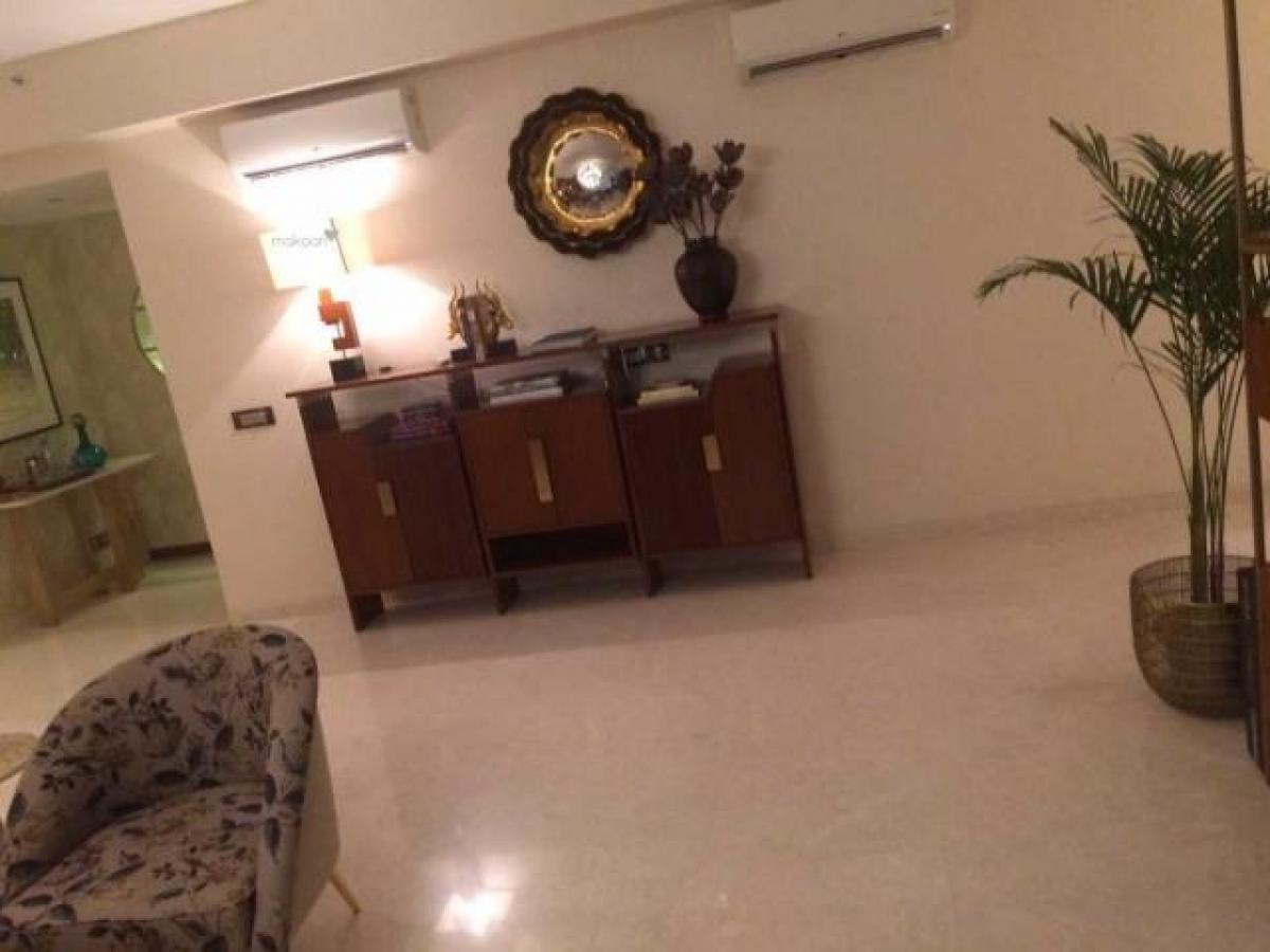 4 bedrooms House in Gurgaon, India No. 27561