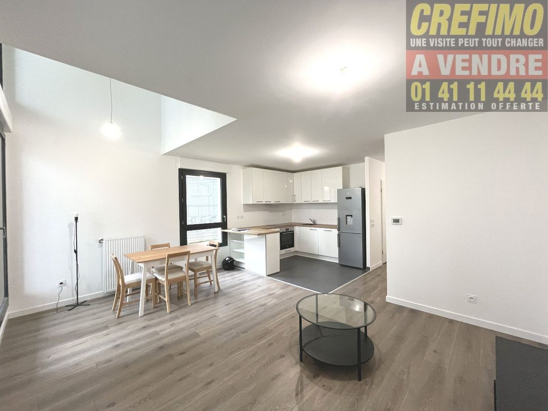 Apartamento de 3 dormitorios en Asnieres-sur-Seine, France No. 147412