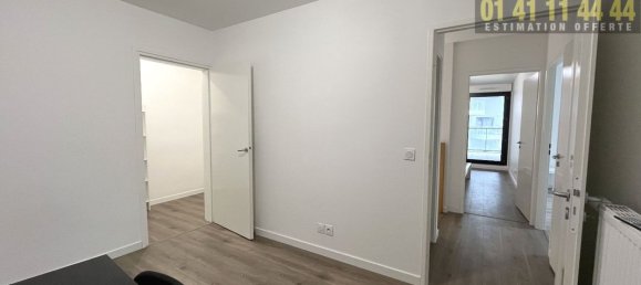 Apartamento de 3 dormitorios en Asnieres-sur-Seine, France No. 147412 12