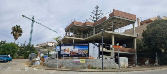 5 bedrooms Villa in Marbella, Spain No. 183921 15