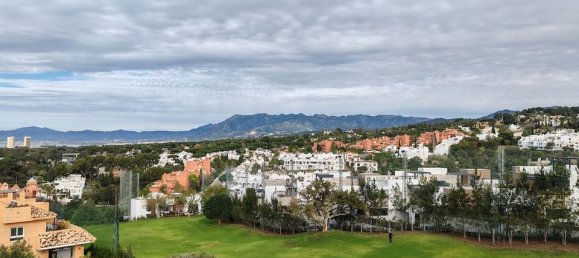 5 bedrooms Villa in Marbella, Spain No. 183921 18