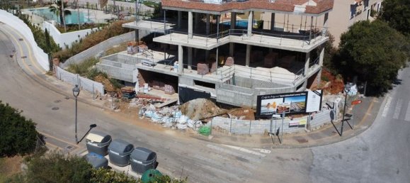 5 bedrooms Villa in Marbella, Spain No. 183921 4