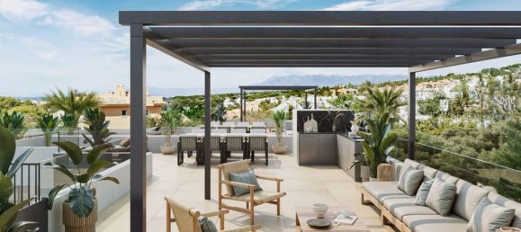 5 bedrooms Villa in Marbella, Spain No. 183921 2