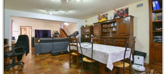 2 chambres Villa à Châteaumeillant, France No. 247639 25
