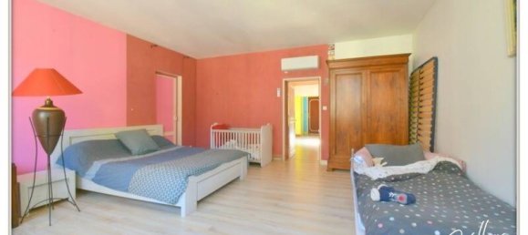 2 chambres Villa à Châteaumeillant, France No. 247639 7