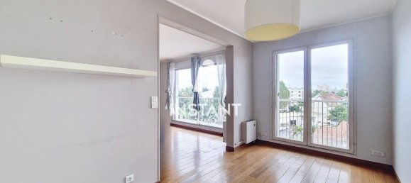2 bedrooms Apartment in Maisons-Alfort, France No. 175711 6