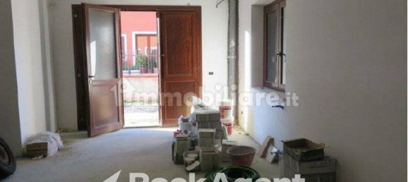2 bedrooms Villa in Scoppito, Italy No. 294770 3