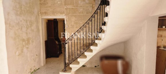 2 bedrooms Townhouse in Zebbug, Malta No. 2213 2