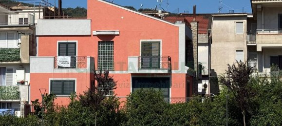 4-Zimmer Haus in Siano, Italy, Nr. 261263 4