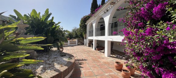 Casa de 3 dormitorios en La Duquesa, Spain No. 54115 2