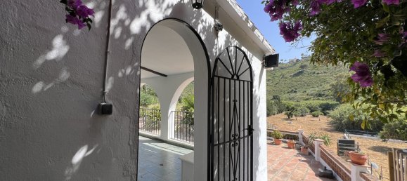 Casa de 3 dormitorios en La Duquesa, Spain No. 54115 86