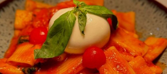 110m² Commercial property in Rouen, France No. 334933 3