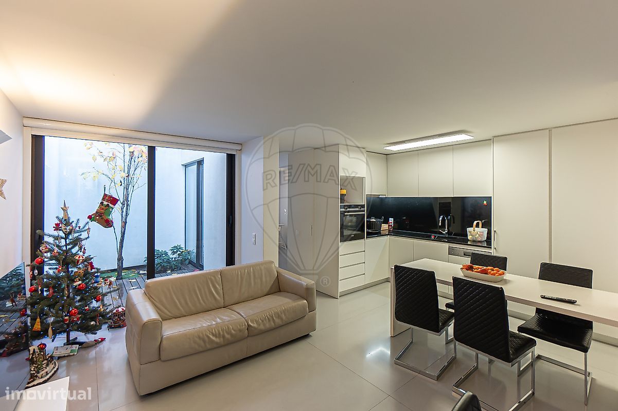 Casa de 2 dormitorios en Porto, Portugal No. 184625