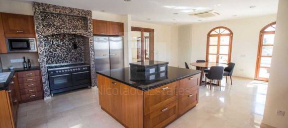 7 bedrooms House in Germasogeia, Cyprus No. 7207 15