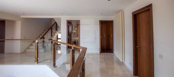 7 bedrooms House in Germasogeia, Cyprus No. 7207 14