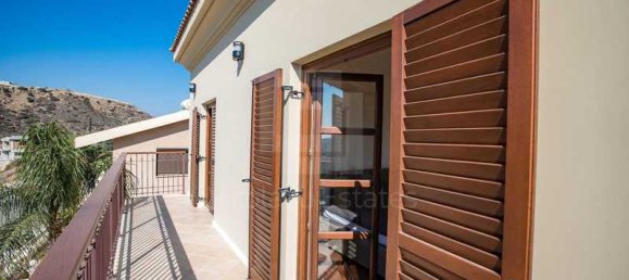 7 bedrooms House in Germasogeia, Cyprus No. 7207 11