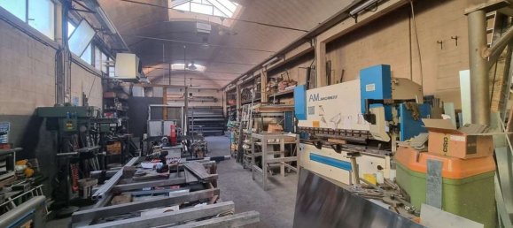 Armazém em Garbagnate Milanese, Italy 250 m² N.º 78848 2