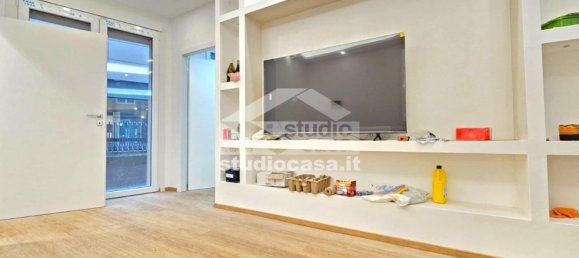 3 rooms Apartment in Rovereto, Italy No. 269409 2