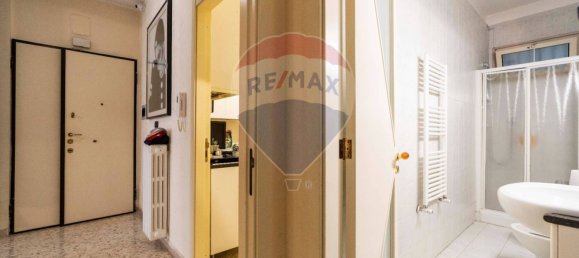 Apartamento de 3 dormitorios en Bari, Italy No. 270524 13