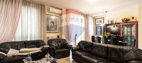 Apartamento de 3 dormitorios en Bari, Italy No. 270524 6