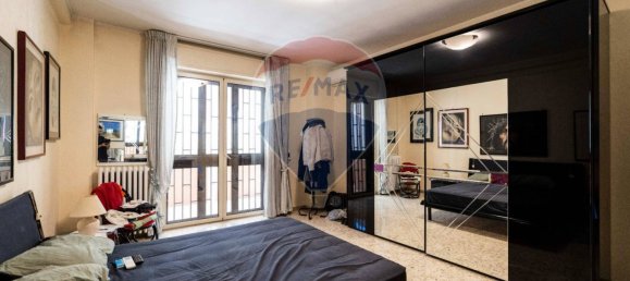 Apartamento de 3 dormitorios en Bari, Italy No. 270524 20