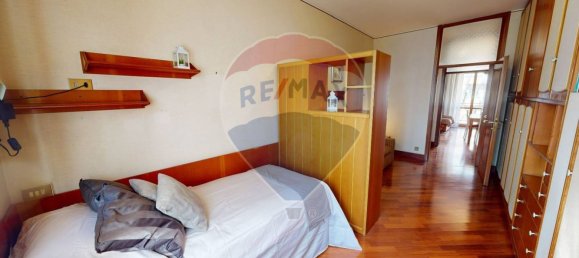 Apartamento de 3 dormitorios en Milan, Italy No. 243152 13