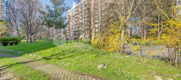 3-salle Appartement à Milan, Italy No. 241475 21