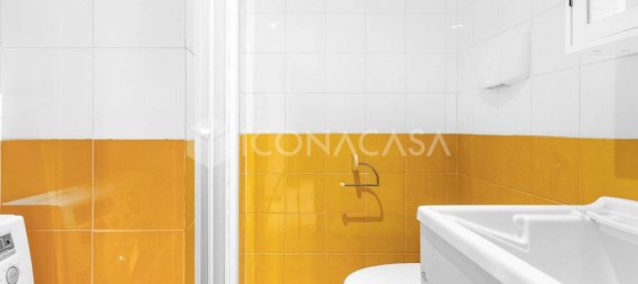 3-salle Appartement à Milan, Italy No. 241475 15