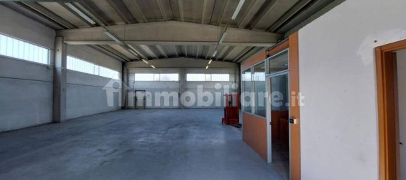 465m² Warehouse in Robbio, Italy No. 316972 3