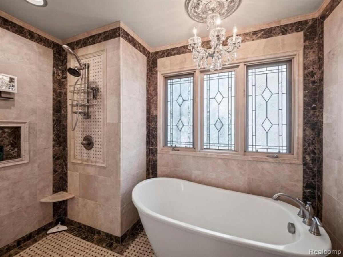 5 bedrooms House in Fenton, USA No. 394629