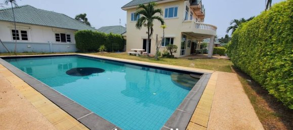 4 bedrooms Villa in Hua Hin, Thailand No. 19737 8