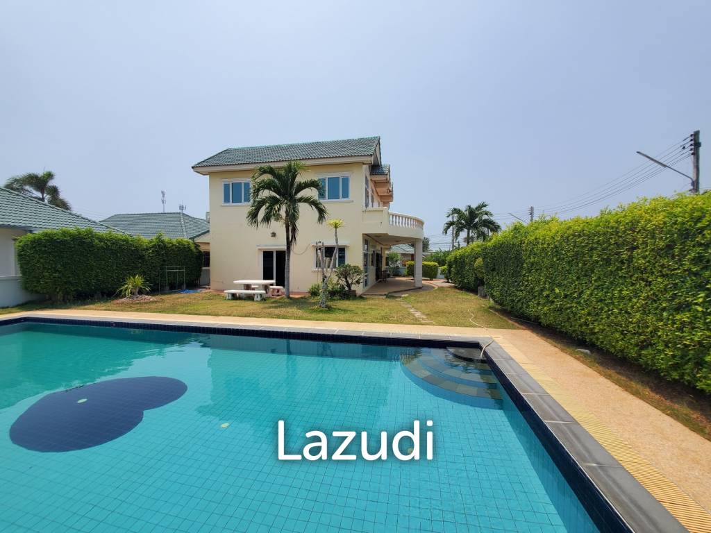 4 bedrooms Villa in Hua Hin, Thailand No. 19737