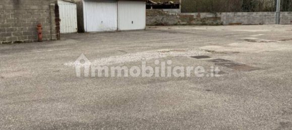 Almacén de 5 habitaciónes en Como, Italy No. 9998 17