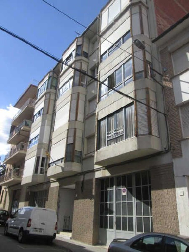 Apartamento de 3 dormitorios en Vic, Spain No. 204698