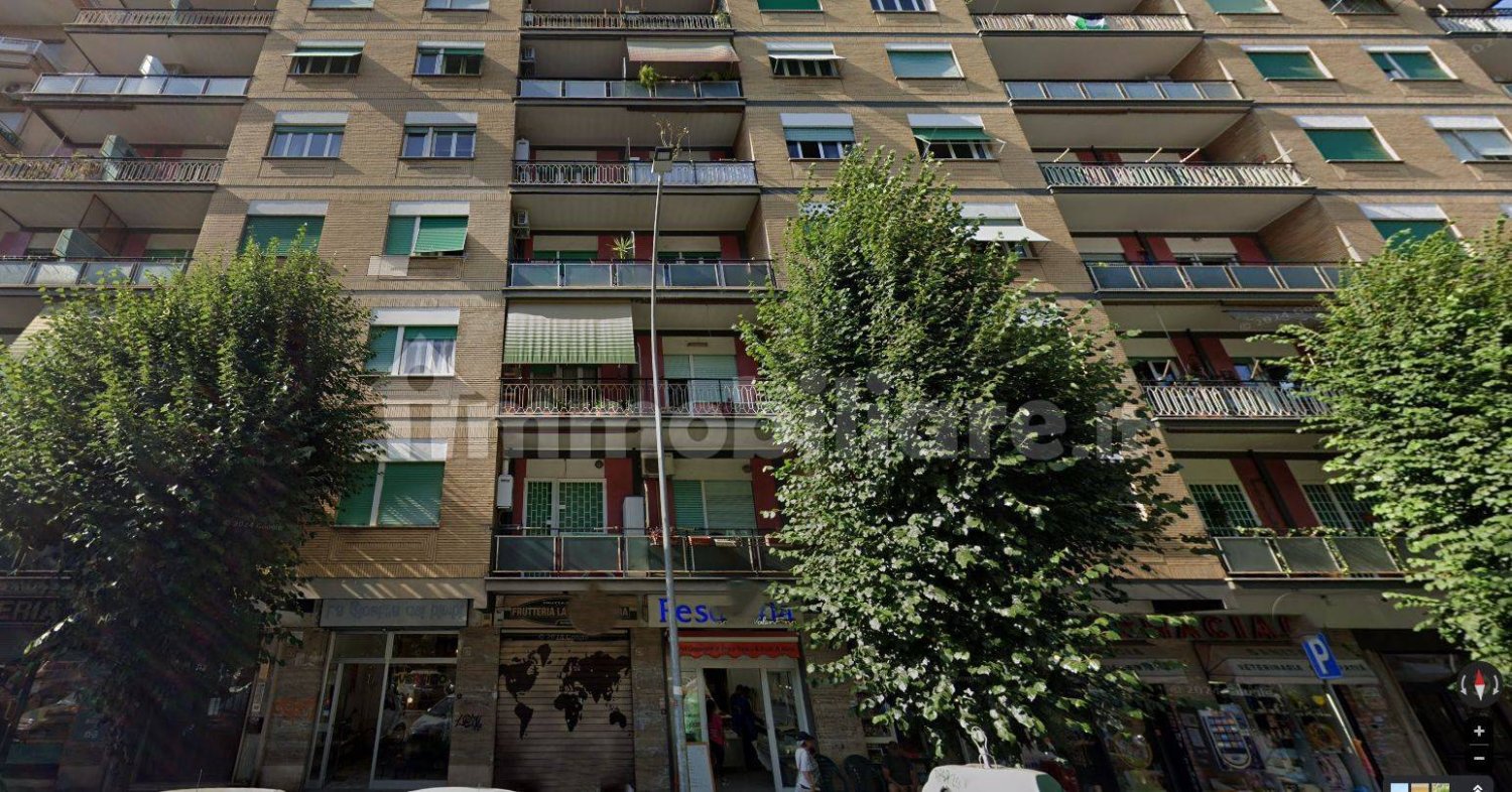 2-salle Propriété commerciale à Rome, Italy No. 340321